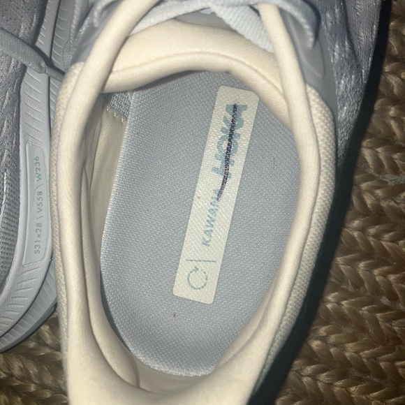 New Women's HOKA Kawana size 9 sneakers light grey - Picture 4 of 8